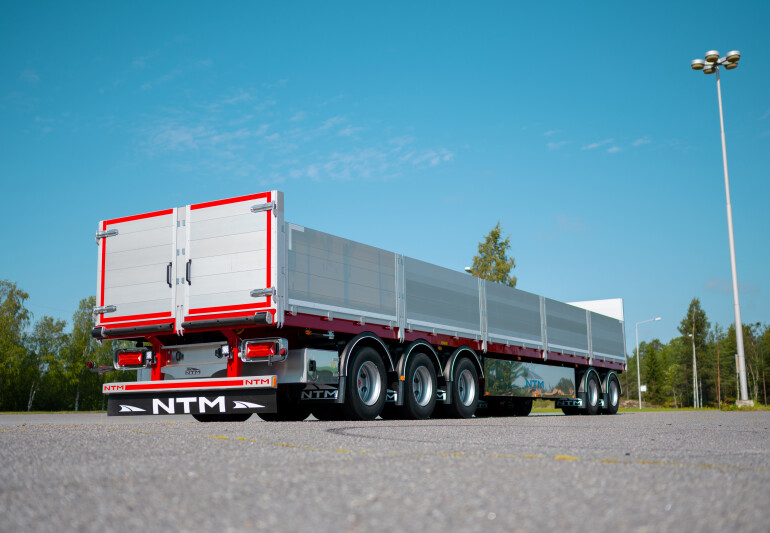 Flatbed & Tent image