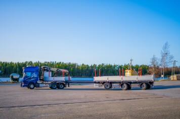 Extendable trailer image